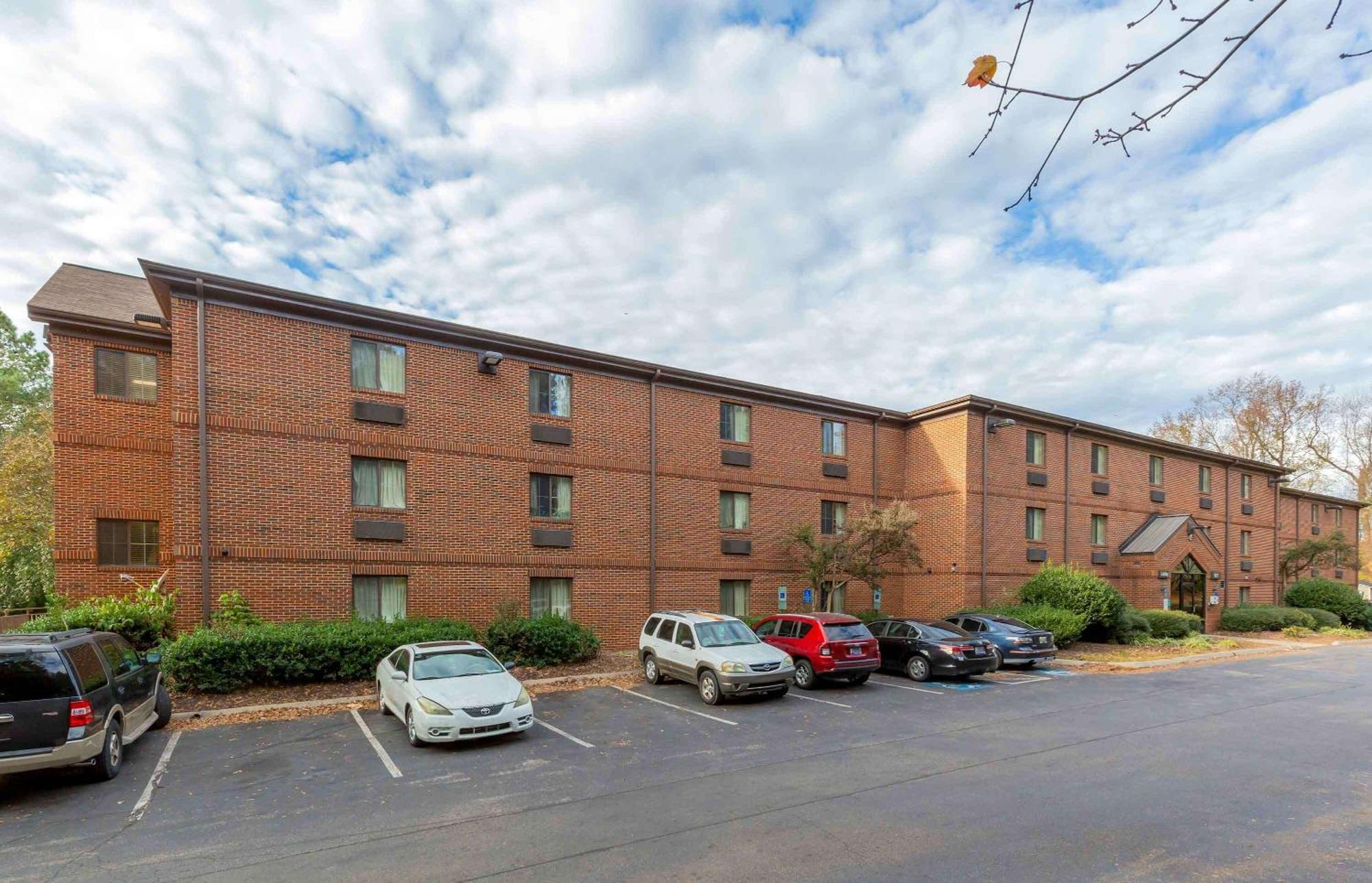 Extended America - - North - Wake Towne Dr 2* Raleigh