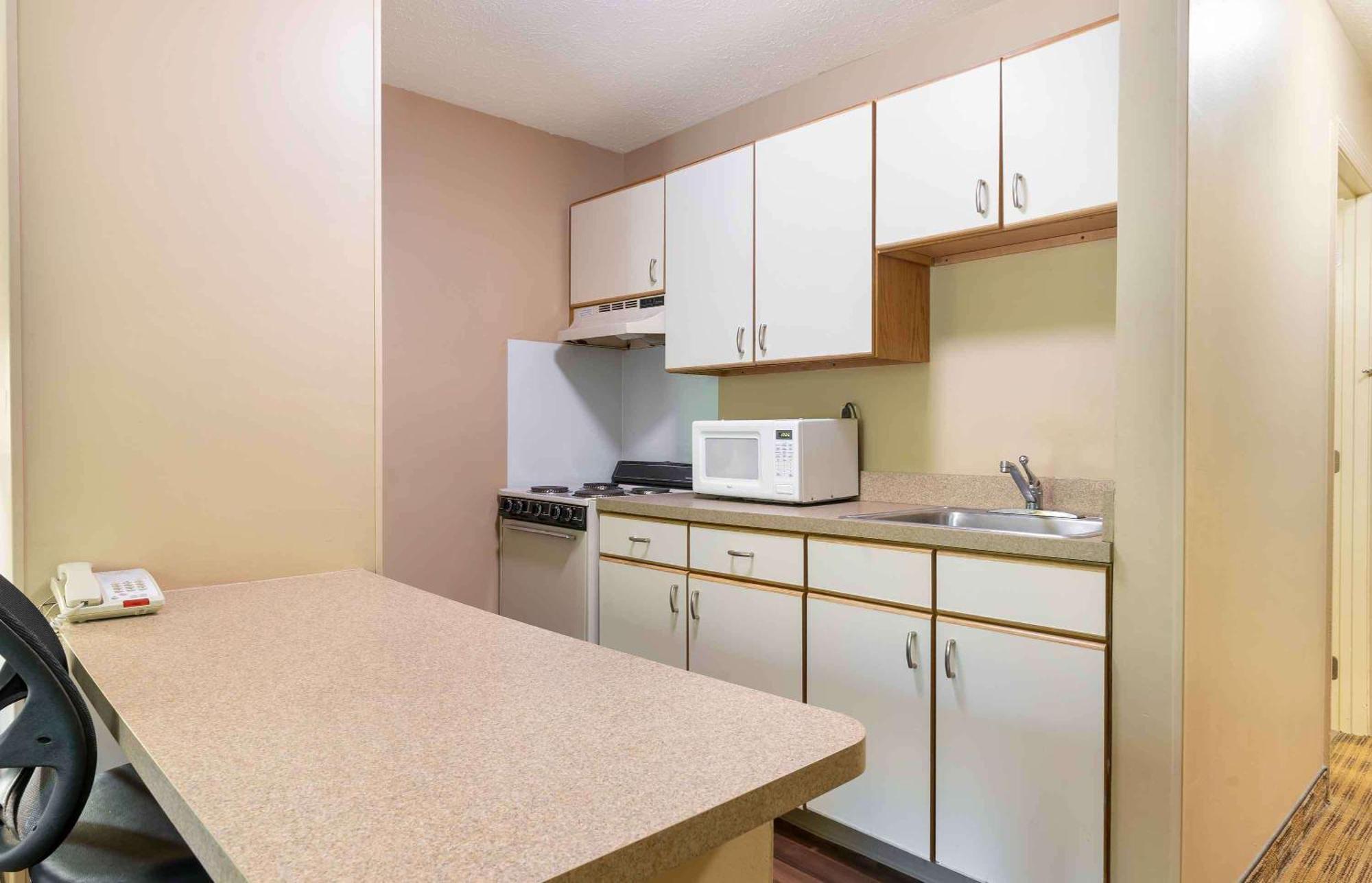 Extended America - - North - Wake Towne Dr 2* Raleigh